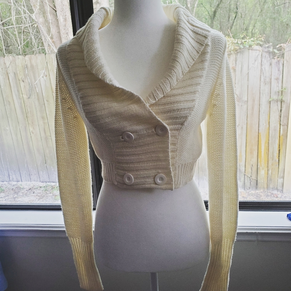 NWT Arizone Jean Co. Cropped cowl neck shrug - M